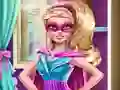Xogo Superhero Doll Closet en liña