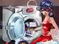 Xogo LadyBug Washing Costumes en liña