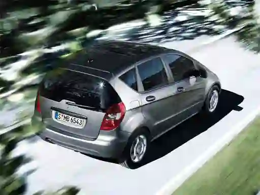 Xogo A Class Sedan Puzzle en liña